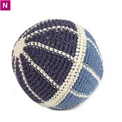 Balle bleue en crochet