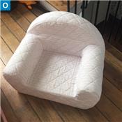 Fauteuil rayé rose