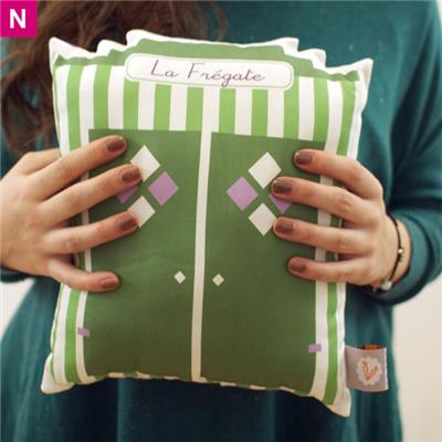 Coussin Maison de plage verte